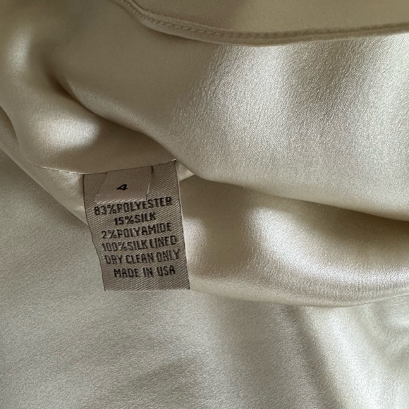 Lela Rose Ivory Off-Shoulder V-Neck Metallic Fil Coupe Floral Dress NWT – Size 4 - Picture 7 of 7